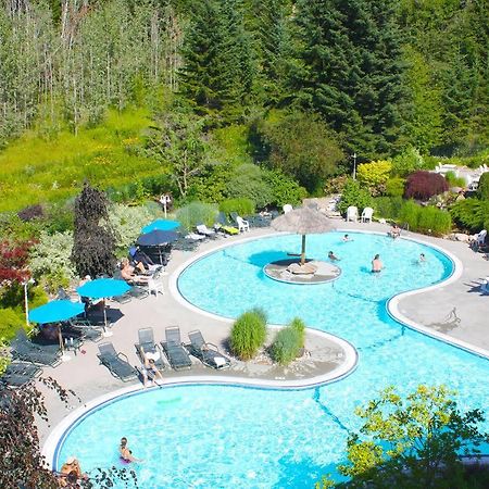 Hilltop Inn - Salmon Arm Eksteriør billede