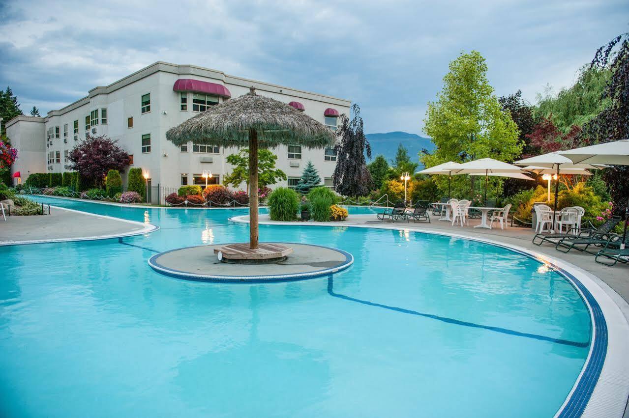 Hilltop Inn - Salmon Arm Eksteriør billede